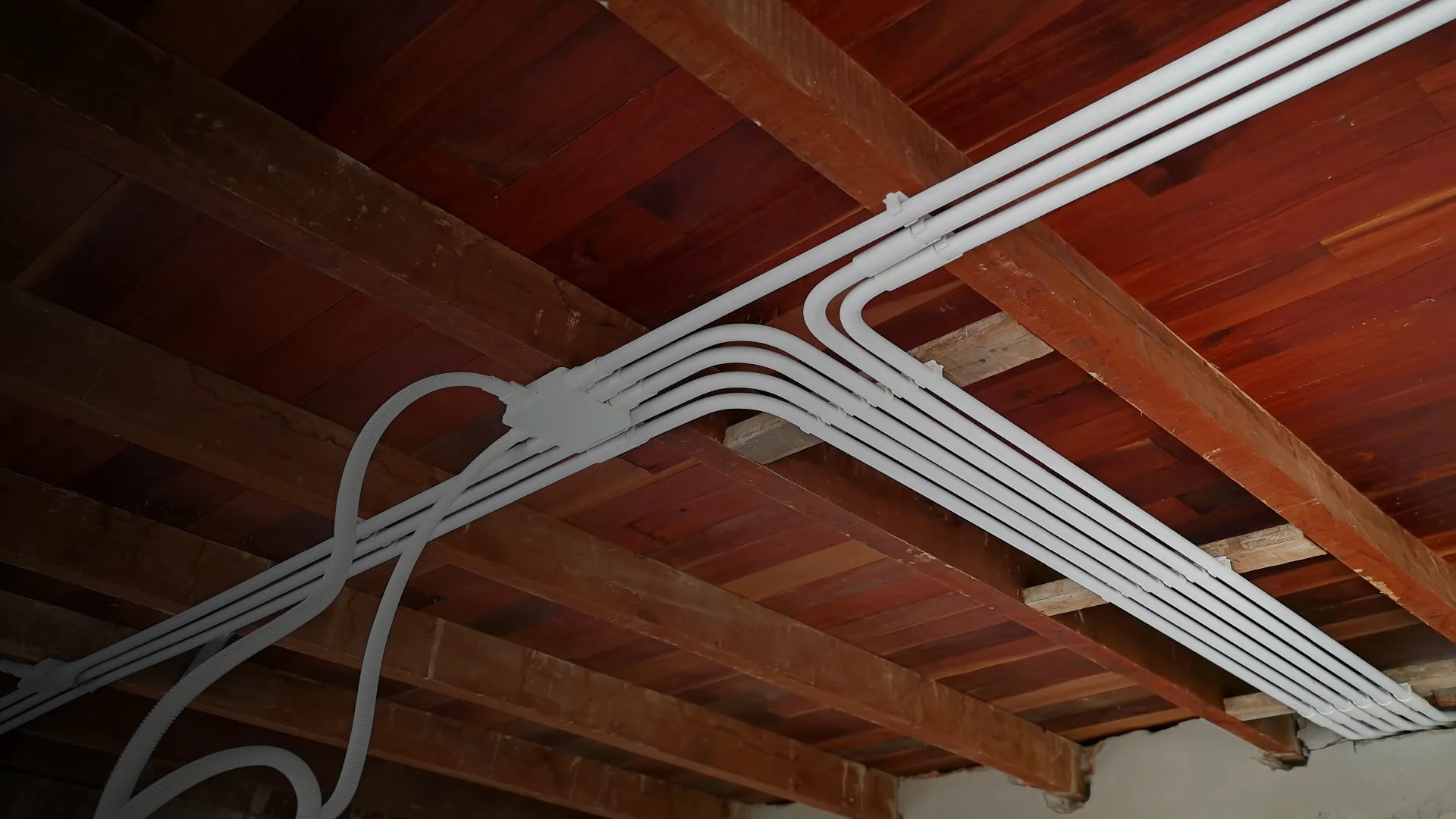 pipeheader
